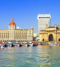 Gateway-monument-India-entrance-Mumbai-Harbour-coast.webp